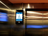 电梯中的液晶广告机到底是什么神奇的存在？其