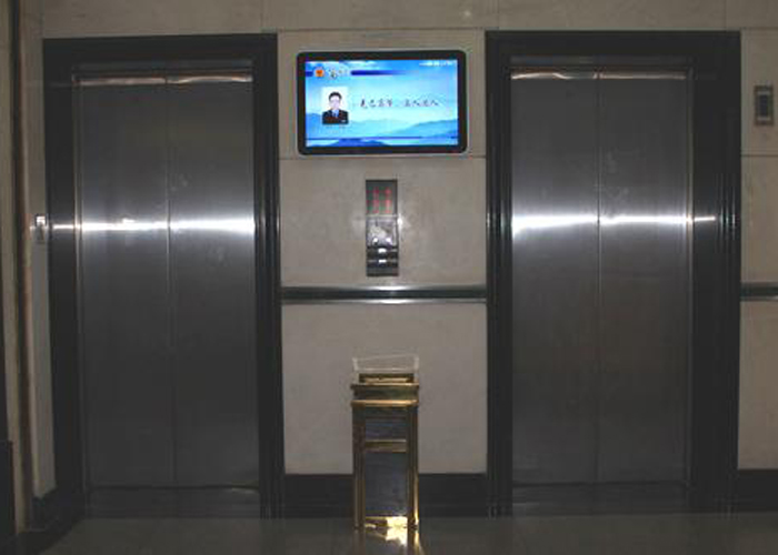 国内电梯多媒体广告机整体市场规模达86.9万台，